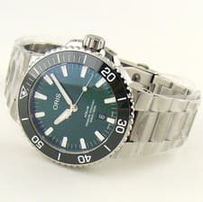 Oris Aquis Date