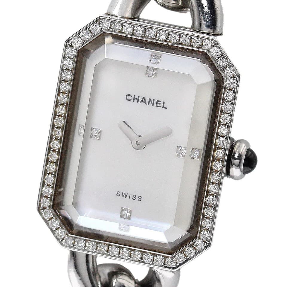 Chanel Première